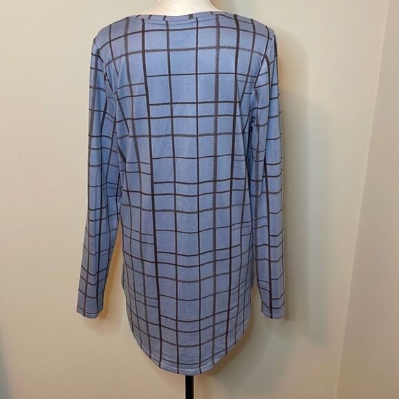Apt. 9 V-neck Top. Size‎ Medium. Ski Blue Plaid - Picture 3 of 7